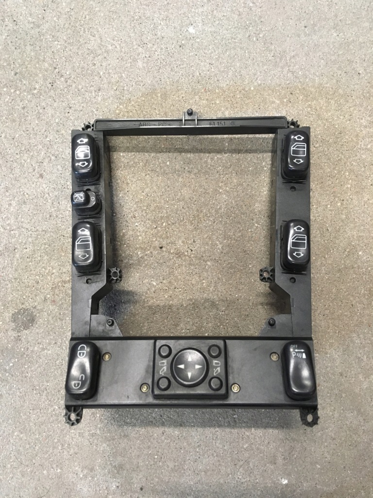 фото №1, Mercedes ml w163 панель зеркал i окон