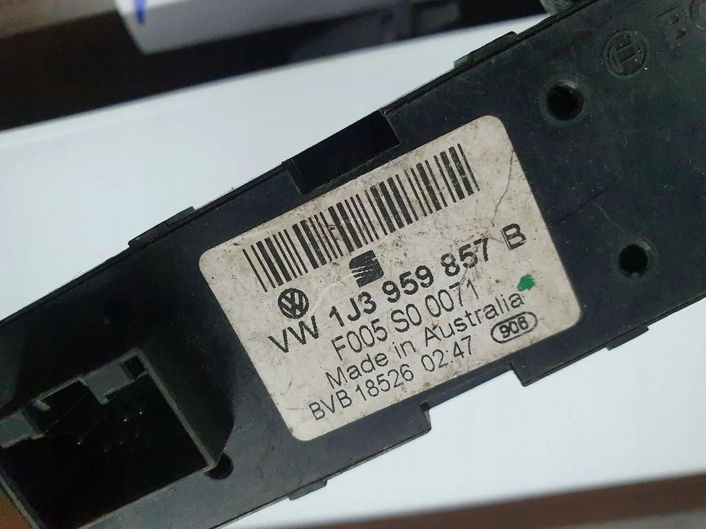 фото №7, Volkswagen passat b5 1998 кнопки окон