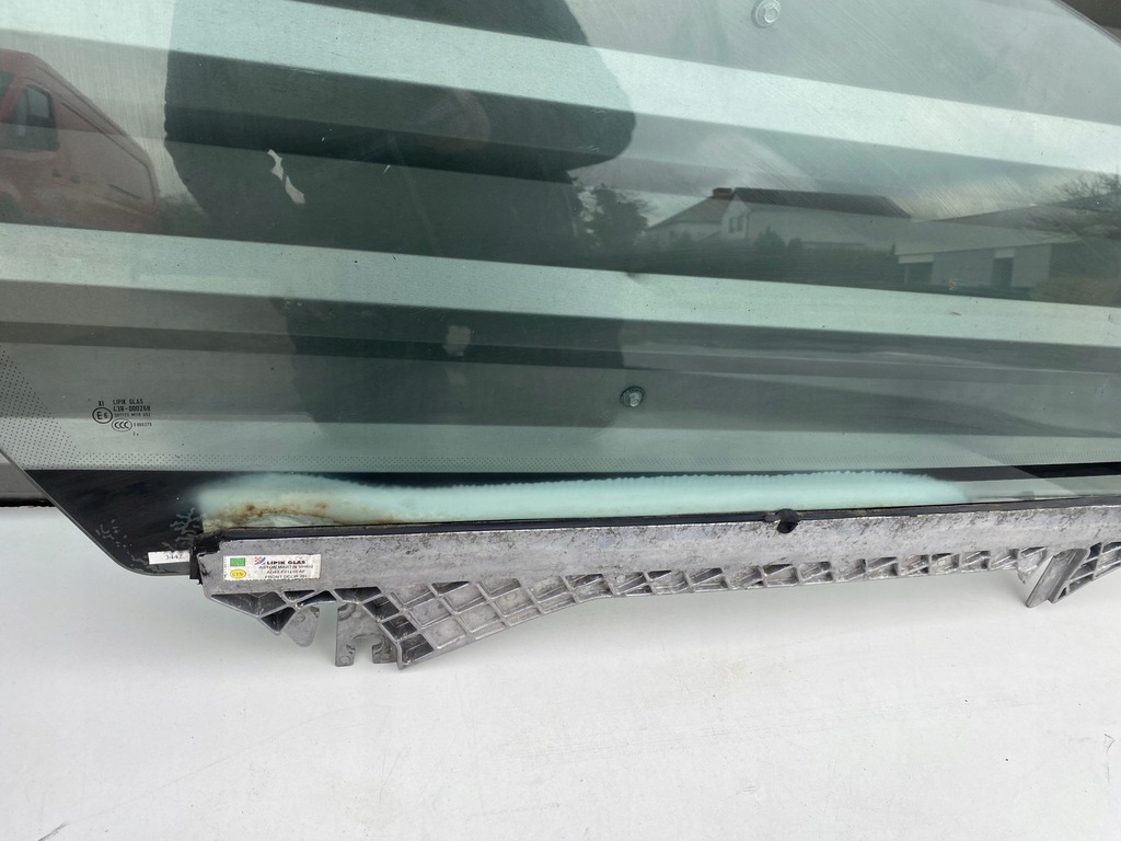 фото №2, Скло права aston martin rapide