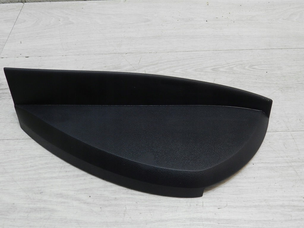 фото №1, Latitude обшивка пластик защита консоли левый