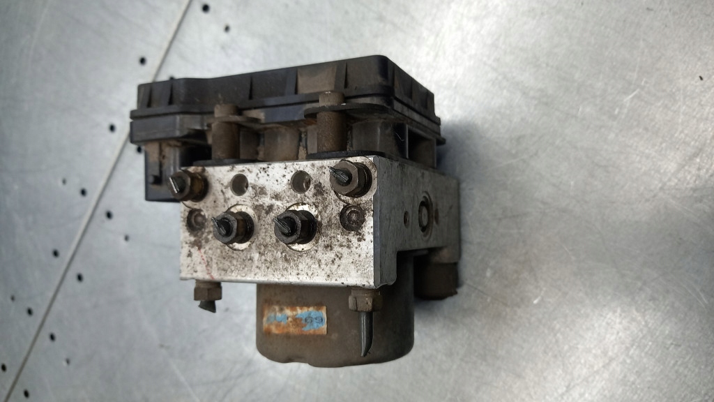 Насос abs mazda demio 03r 1.5b 436-4564 в Украине