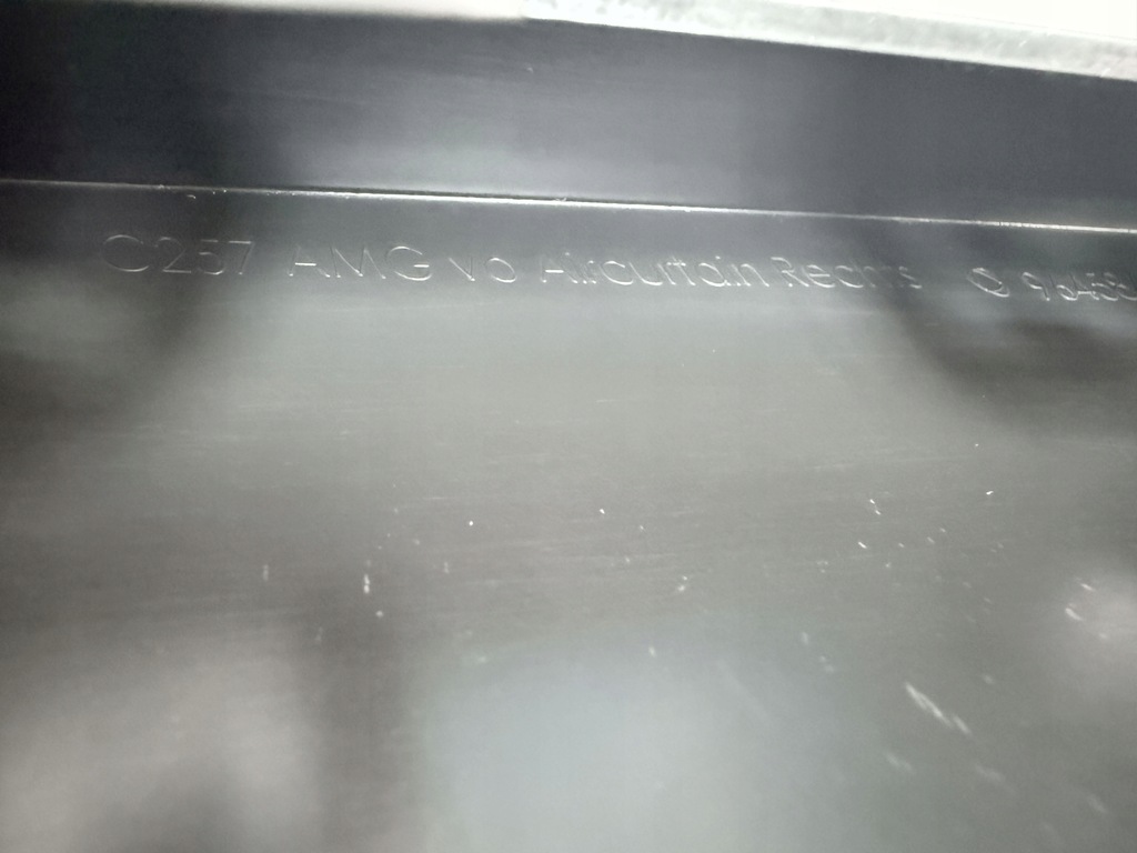 фото №9, Молдинг спойлер правый - mercedes c257 a257 cls - amg aso