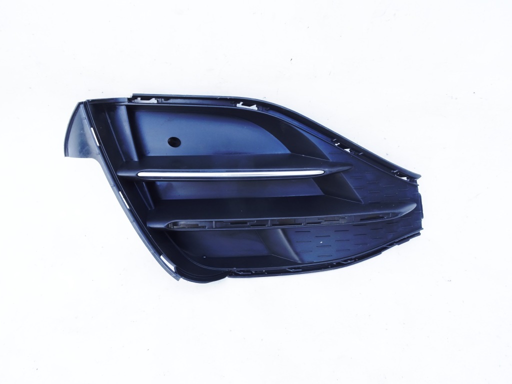 фото №1, Решётка бампера левая mercedes w247 gla 45 amg