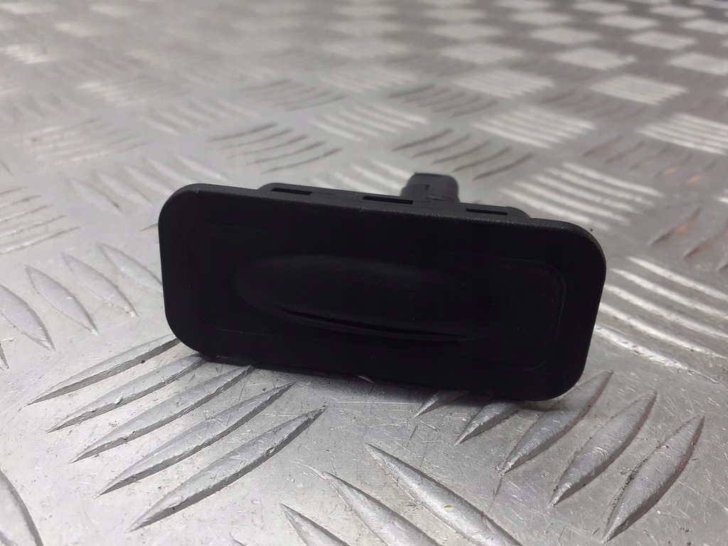 фото №1, Микровыключатель ручка крышки renault scenic ii 8200078256