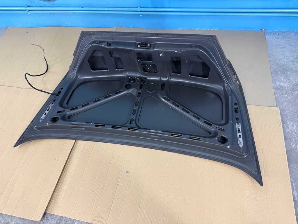 фото №9, Mercedes w124 coupe - задня кришка багажника багажника - ładna bez іржа