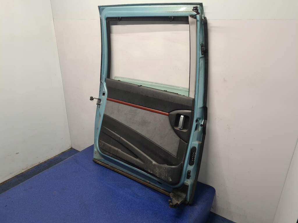 Citroen c8 дверь боковой сдвижные левая knb Доставка