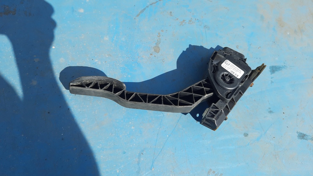 фото №1, Потенциометр газа volvo xc60 8g9n-9f836-ba