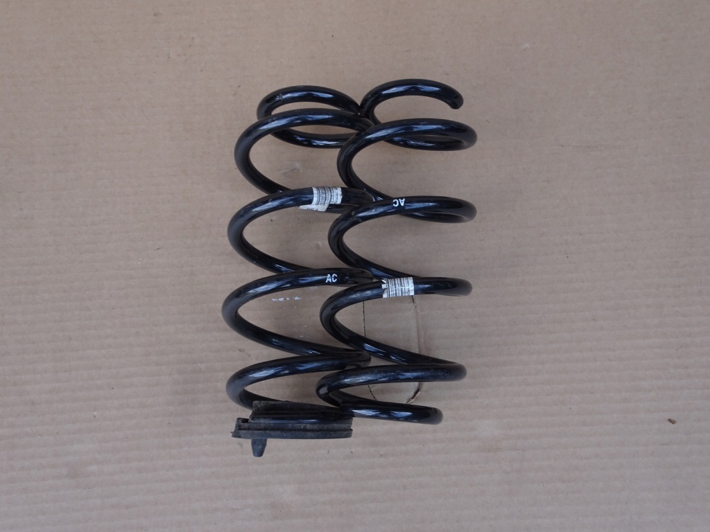 фото №1, Mini cooper f55 1.5t пружины пружина задняя 16r