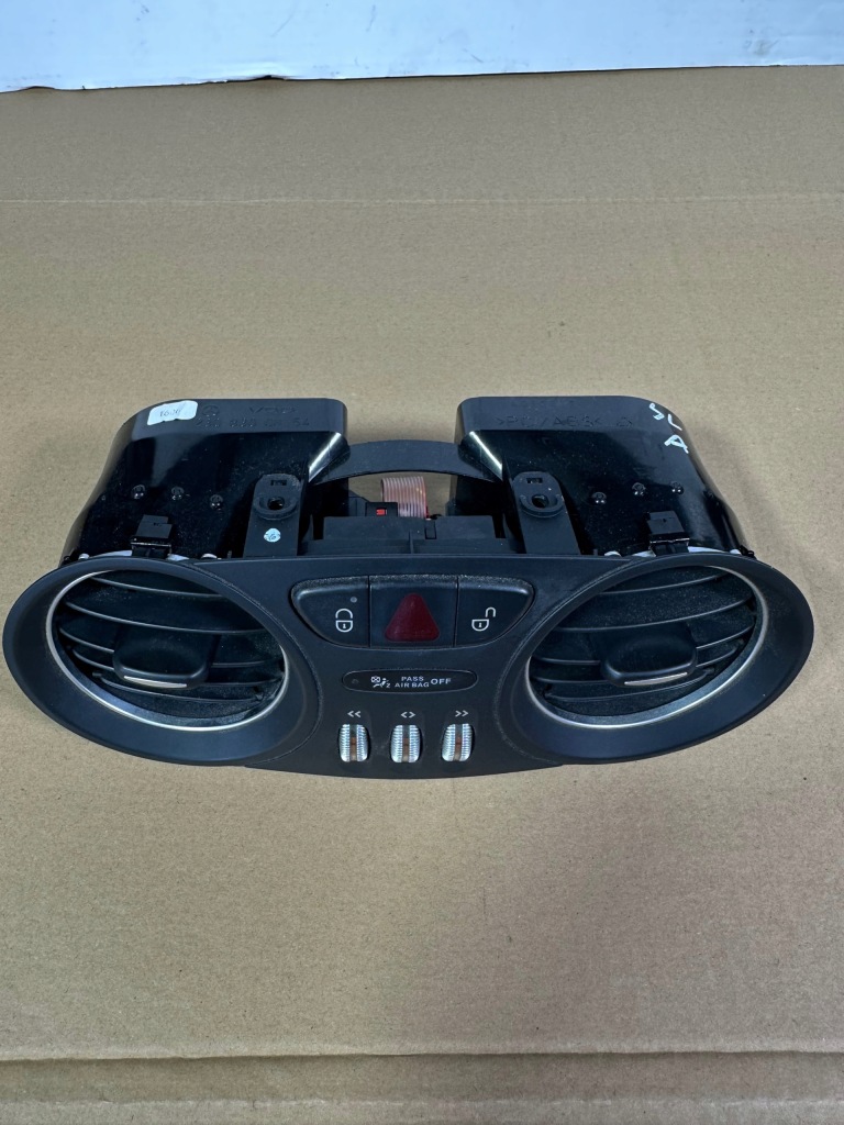 Решётка обдув средняя mercedes sl r230, w230 в Украине