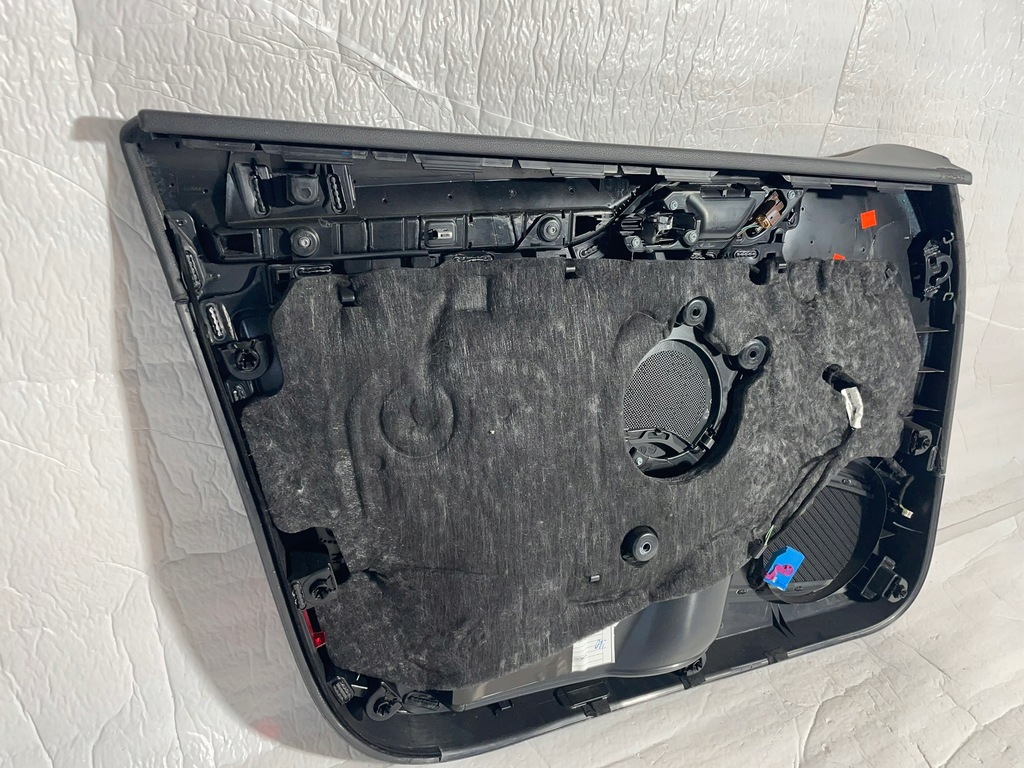 фото №5, Audi a3 s3 8v sedan обшивка двері правий перед bang&olufsen 8v4971036ab