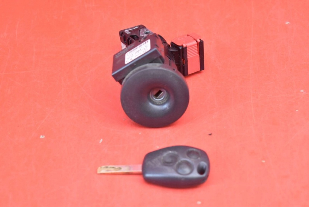 фото №1, Замок зажигания ключ n0504858 renault modus 1.2 16v 75 km 04-07