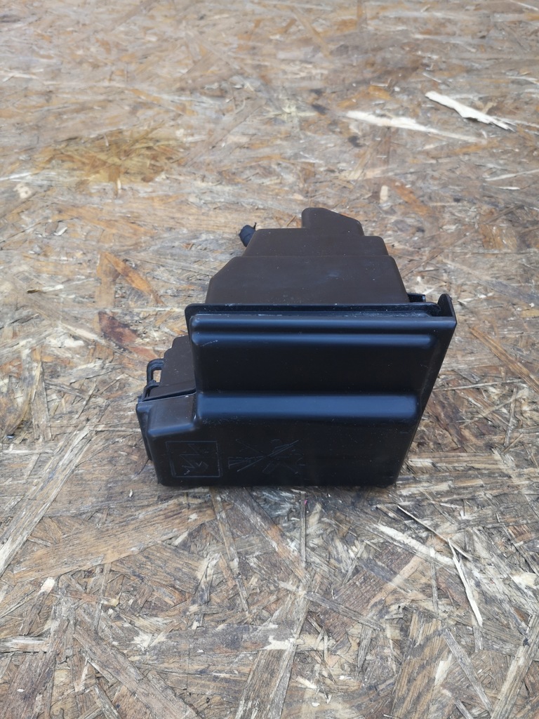 фото №1, Renault clio v коробка запобіжників корпус 1.5 adblue