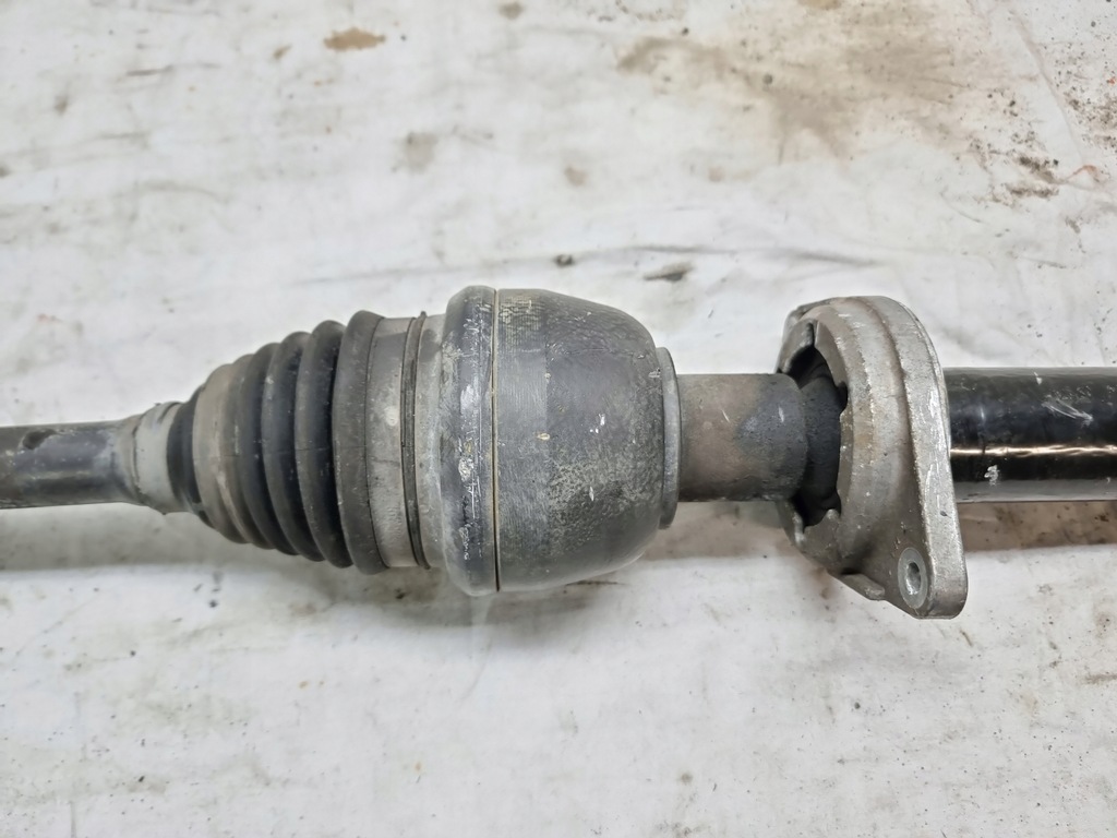 фото №3, Mercedes w176 приводной вал длинная