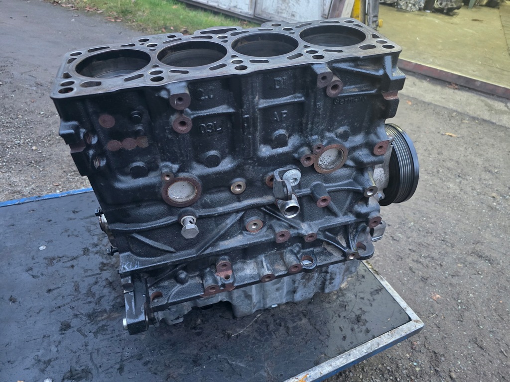 фото №5, Блок двигателя dół wał поршни vw t5 2.0 tdi cfc блок двигателя crafter biturbo