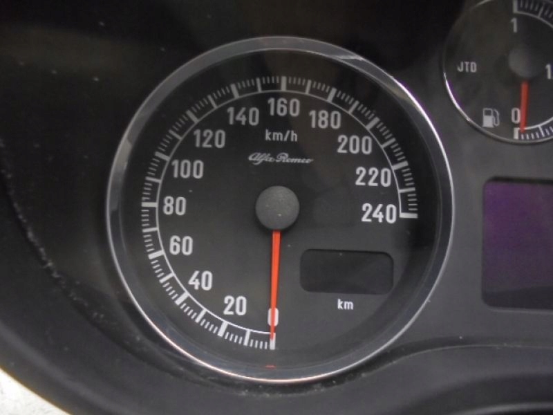 фото №6, Alfa romeo 147 счетчик приборы lift 1.9d 156056617