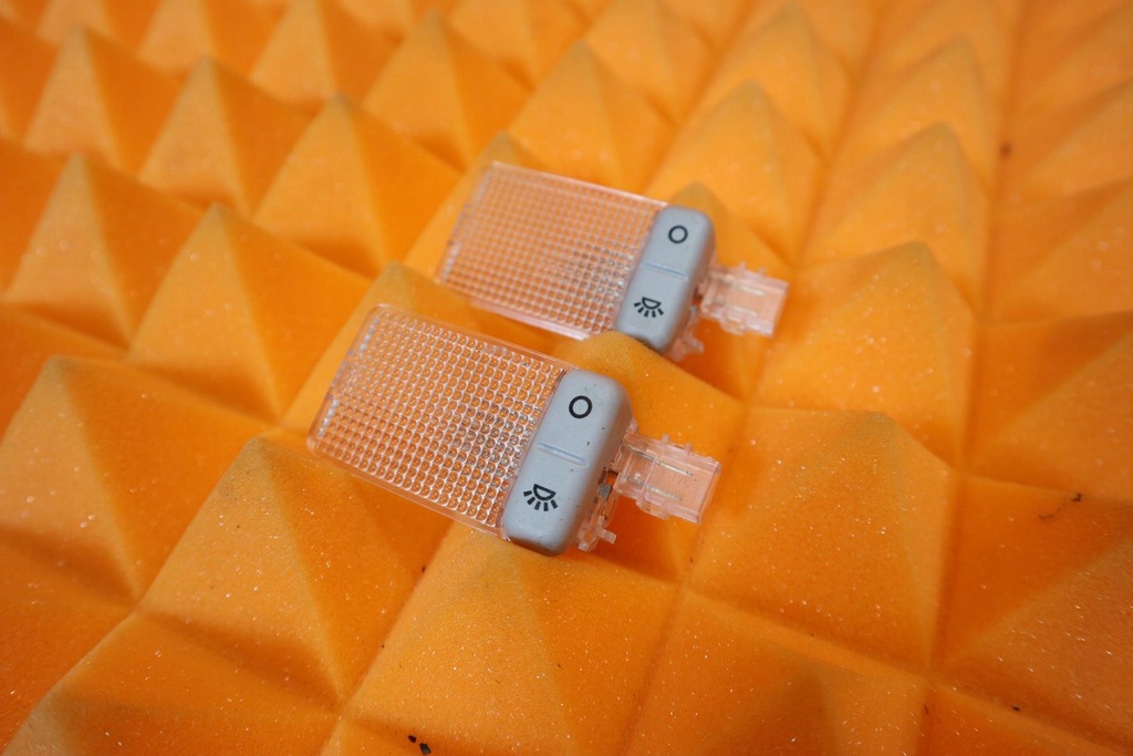 фото №1, Ford kuga mk1 лампа защита солнцезащитный