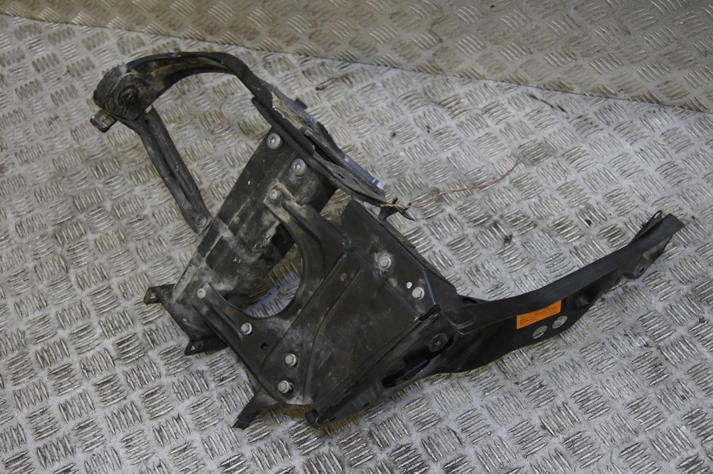 фото №7, Зона деформації ліва панель фари cls w219 amg 6.3