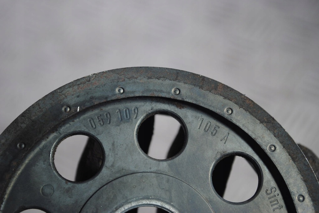 фото №5, Колесо распределительного вала 059109105a audi a4 b7 3.0