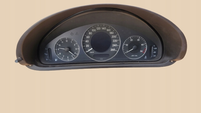 фото №1, Mercedes w209 счетчик приборная панель 2.7 cdi a2095404211