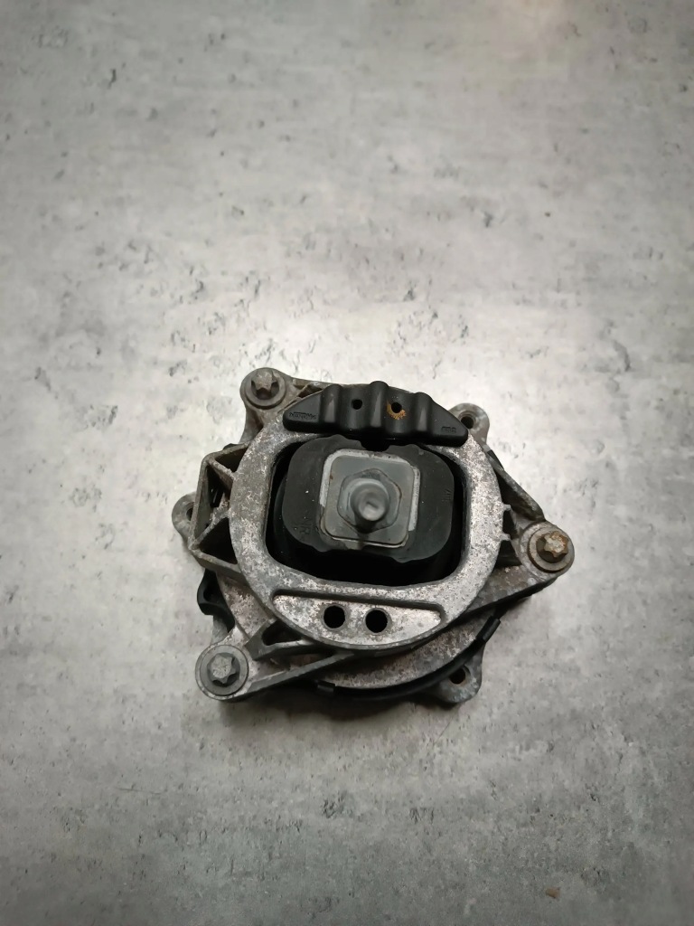 фото №1, Bmw 3 f30 f35 f31 подушка двигателя правая