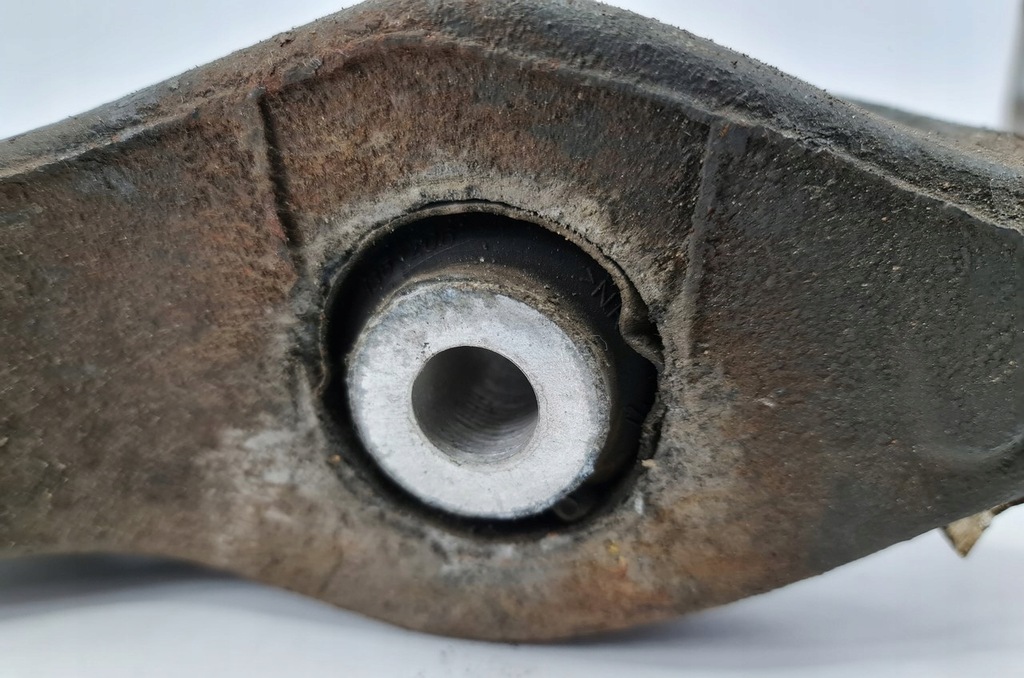 фото №3, Важіль передній правий перед mercedes w251 4matic