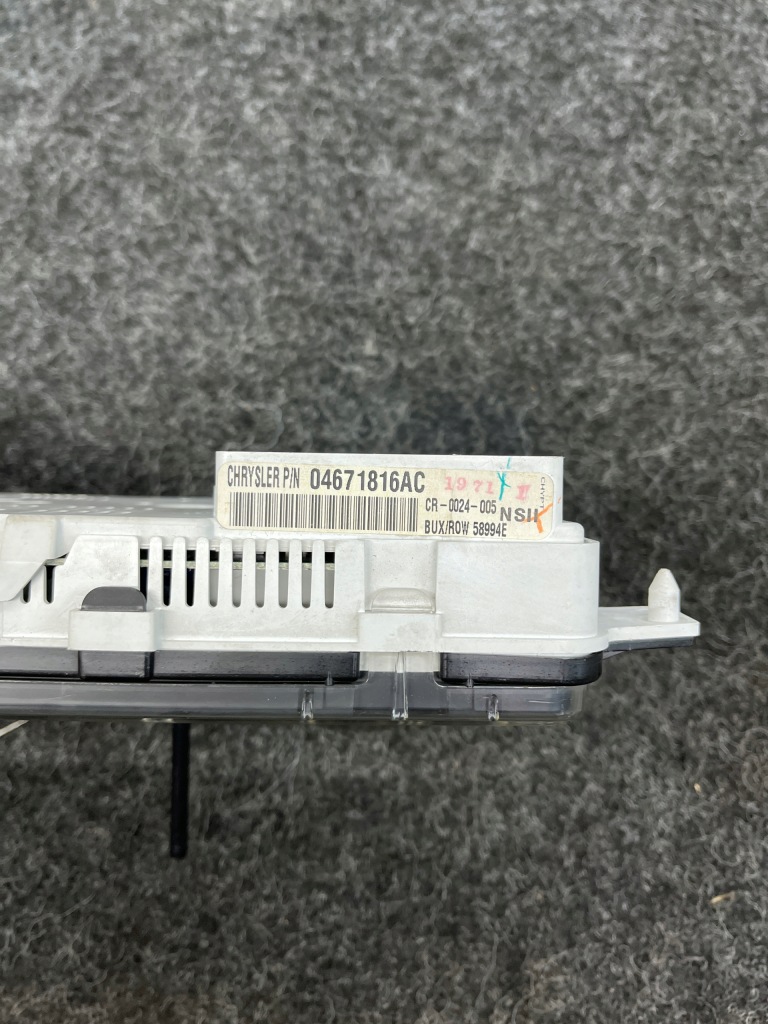Chrysler pt cruiser 2.0b панель приборы 04671816ac с Разборки