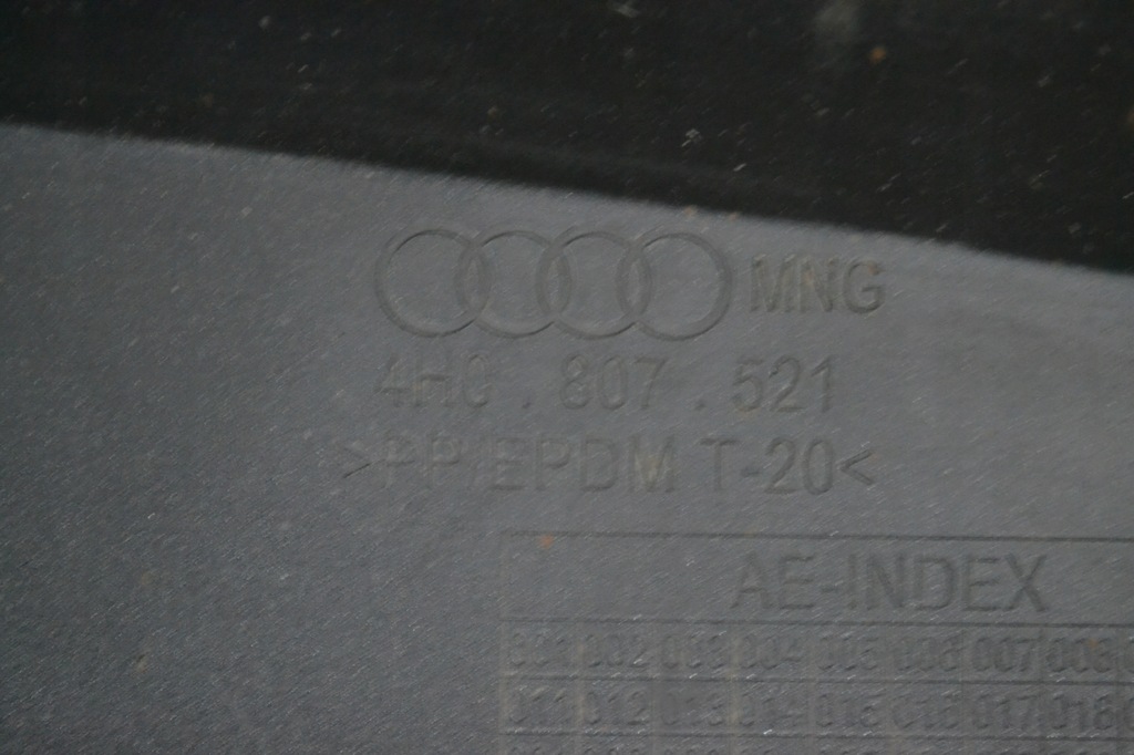 фото №10, Audi a8 d4 спойлер накладка диффузор бампера задняя 4h0807521