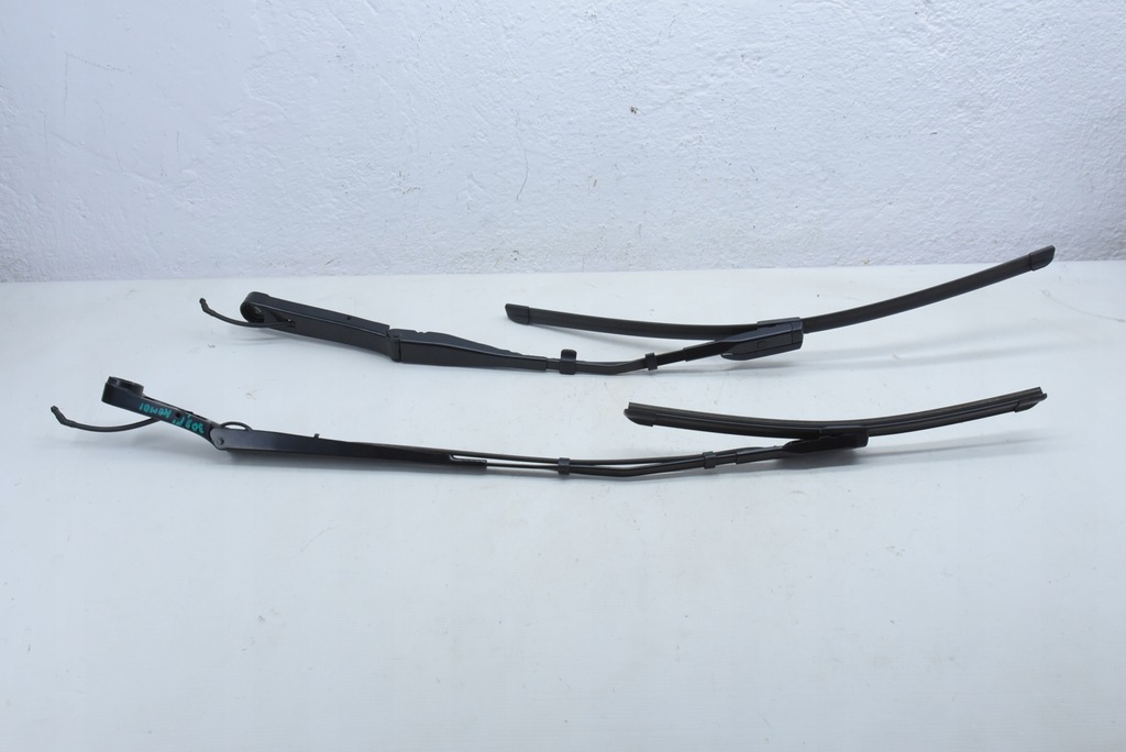 фото №1, Peugeot 308 iii t10 рычаги дворник левая правое перед kpl.