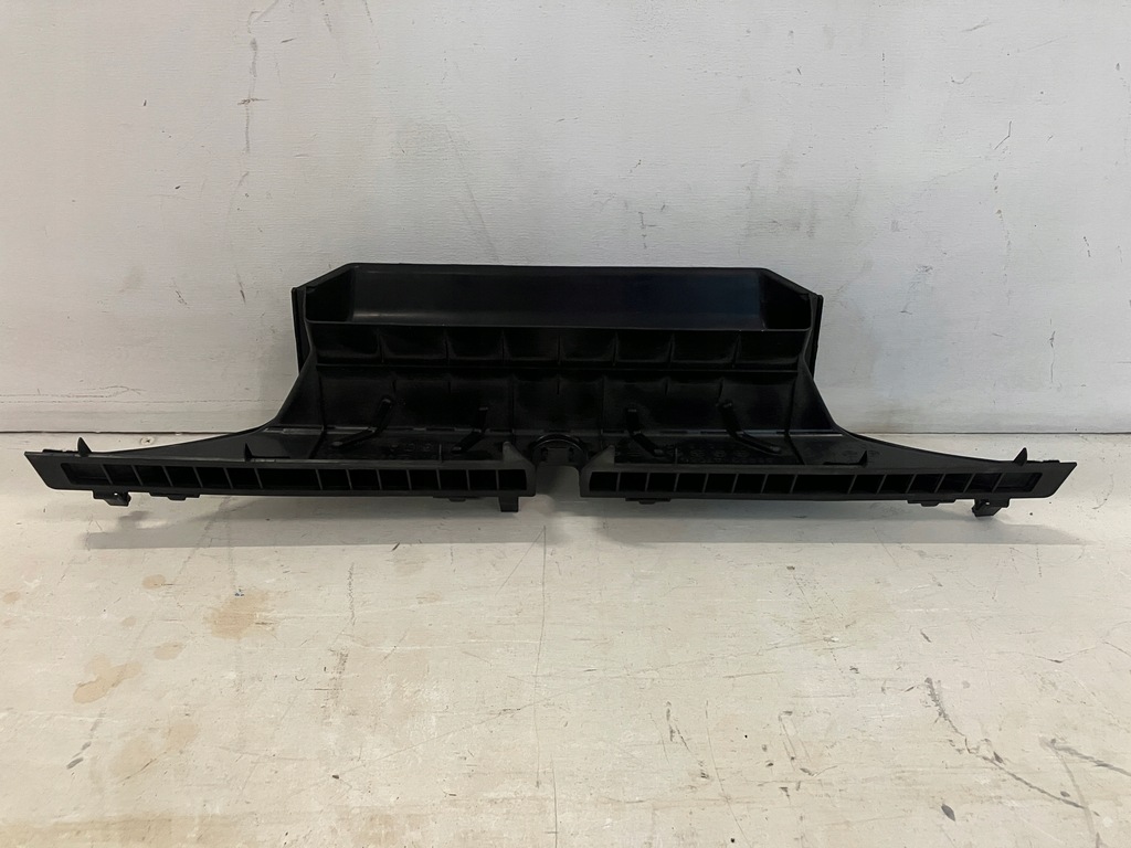 фото №2, Prius plus + труба воздуха канал воздуховод