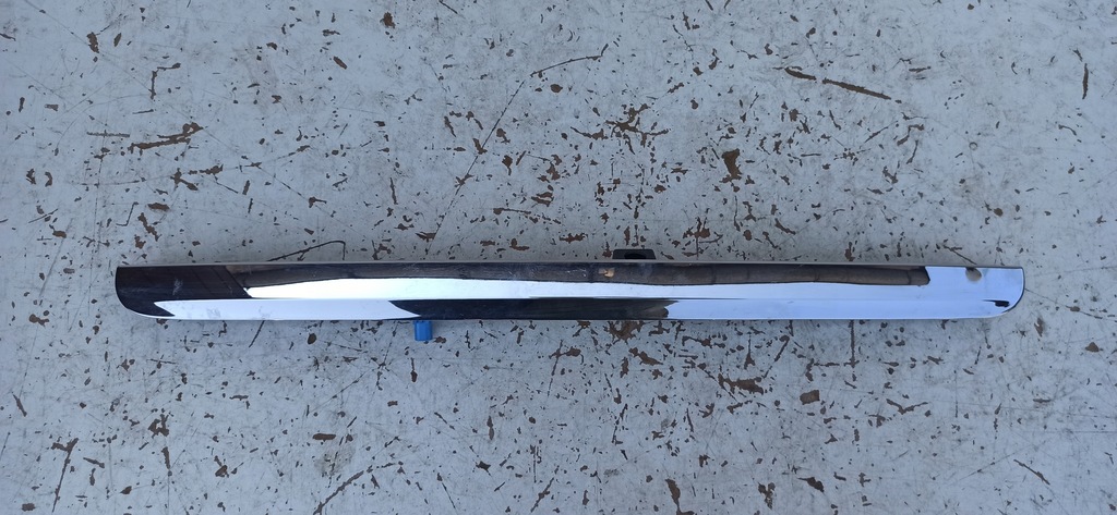 фото №1, Mercedes w246 накладка молдинг кришки pod камера хром