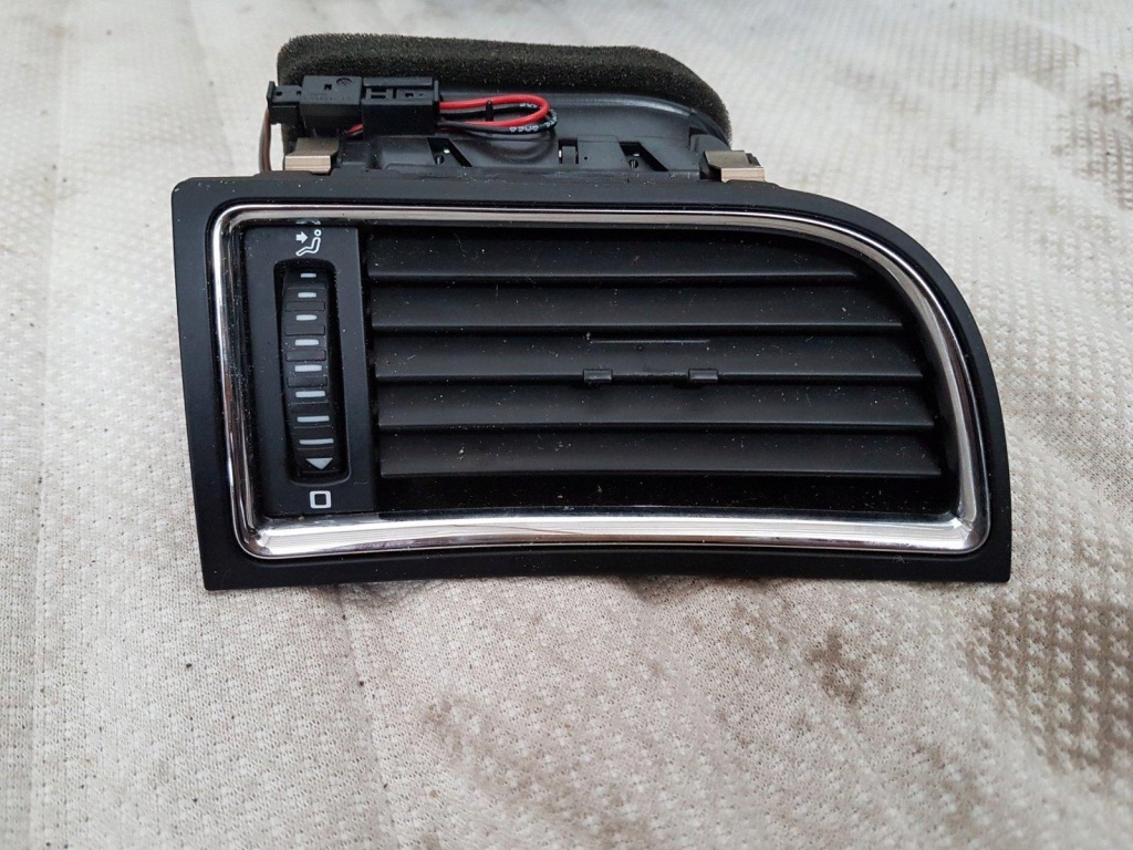 фото №1, Skoda superb ii решітка консолі права