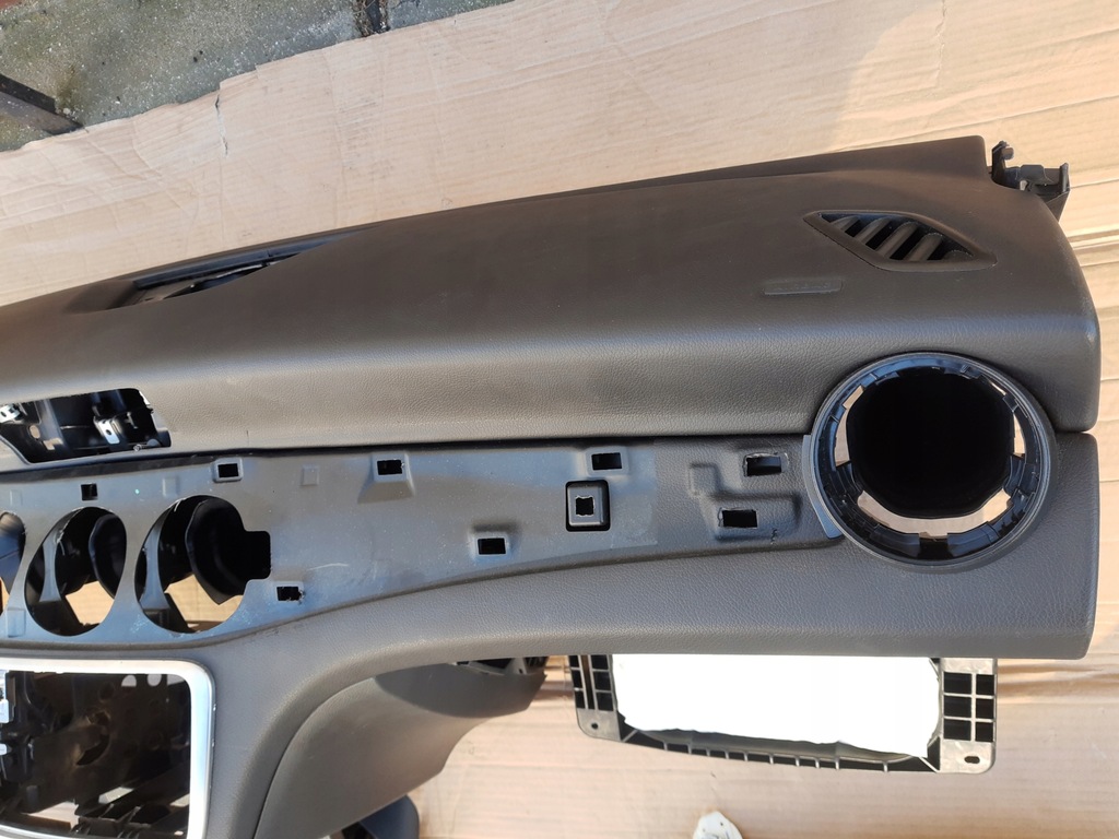 фото №15, Mercdes cla w117 lift консоль приборная панель подушка подушка безопасности ремни шторка безопасности левая правая