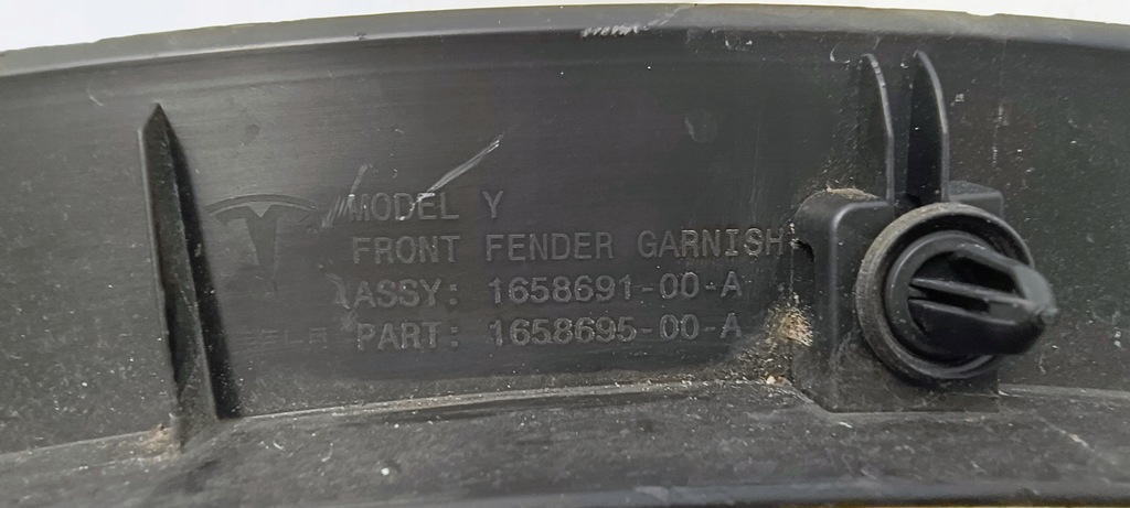 фото №13, Молдинг крыла левый перед tesla model y
