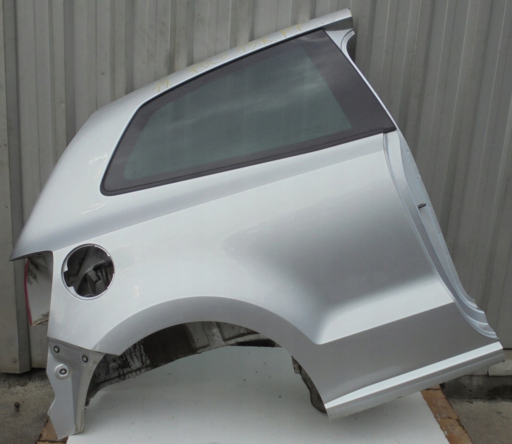 фото №1, Vw polo v 6r 13 r четверть правая задняя 3d