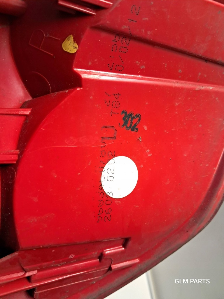 фото №8, Peugeot 3008 правая лампа задняя 9683460780