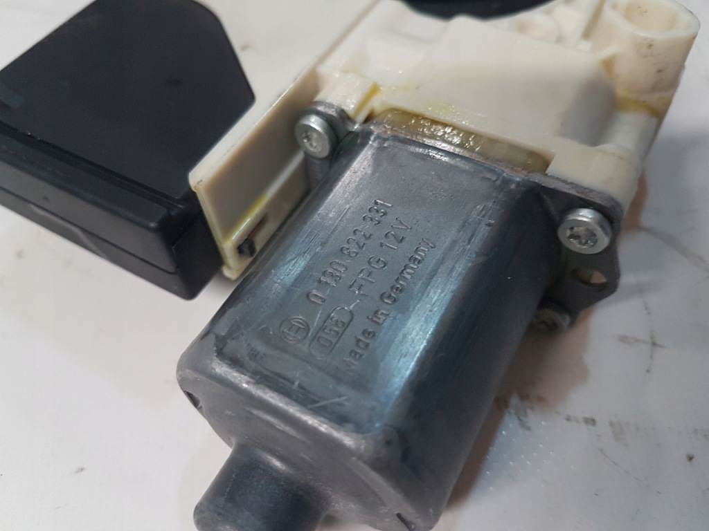 фото №5, Renault megane iii моторчик скло правий задня