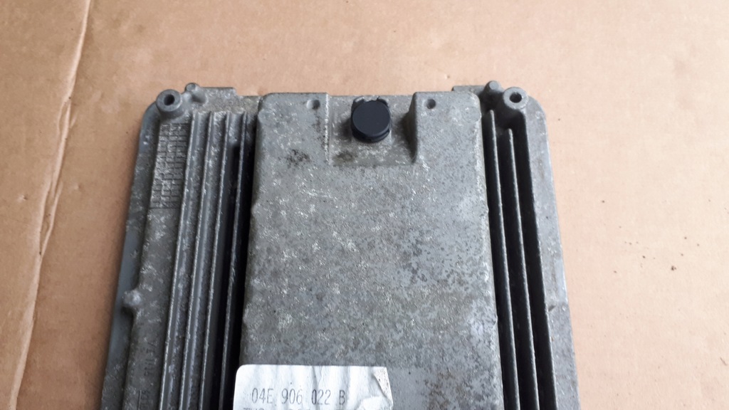 фото №8, Блок управления бортовой компьютер двигателя a4 b9 8w 15- 04e907309r