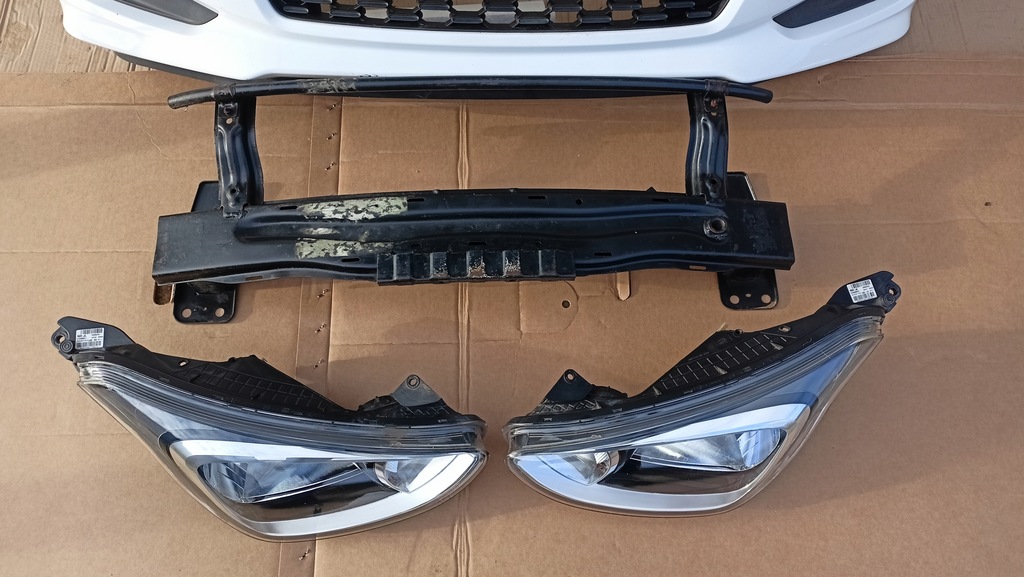 фото №12, Hyundai i10 ii lift перед бампер лампы балка