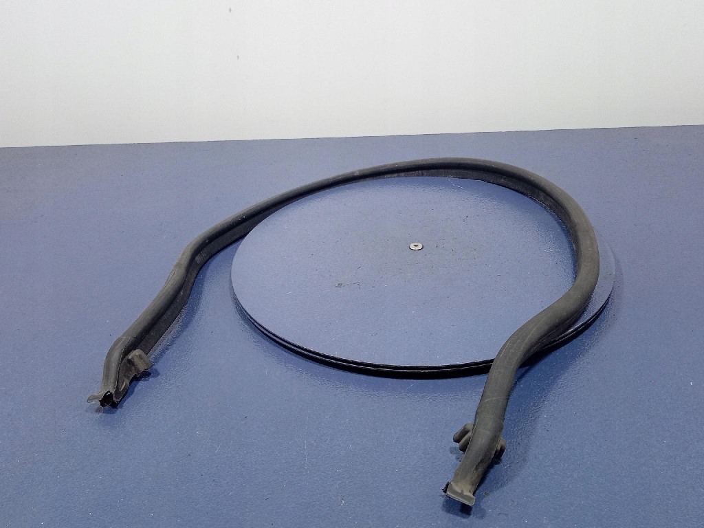 фото №1, Jeep grand cherokee wk2 прокладка жабо капот