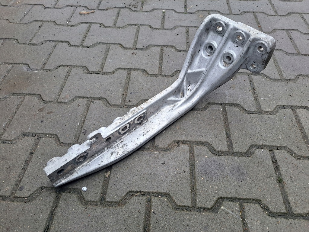 фото №1, Кронштейн кронштейн кронштейн каталізатора volvo fh 4 fm 4 renault gama t