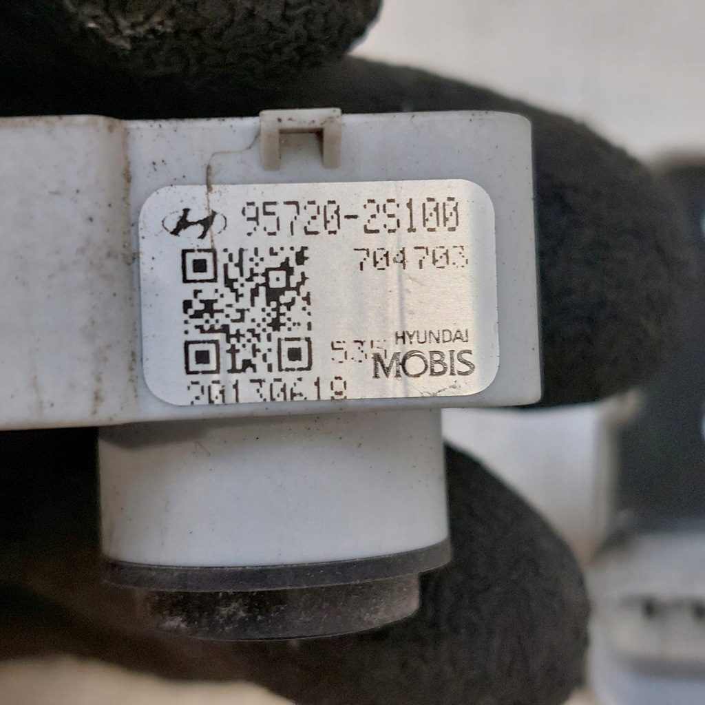 фото №7, Hyundai ix35 2013 датчик парковки 95720-2s100 с nowego автомобиля
