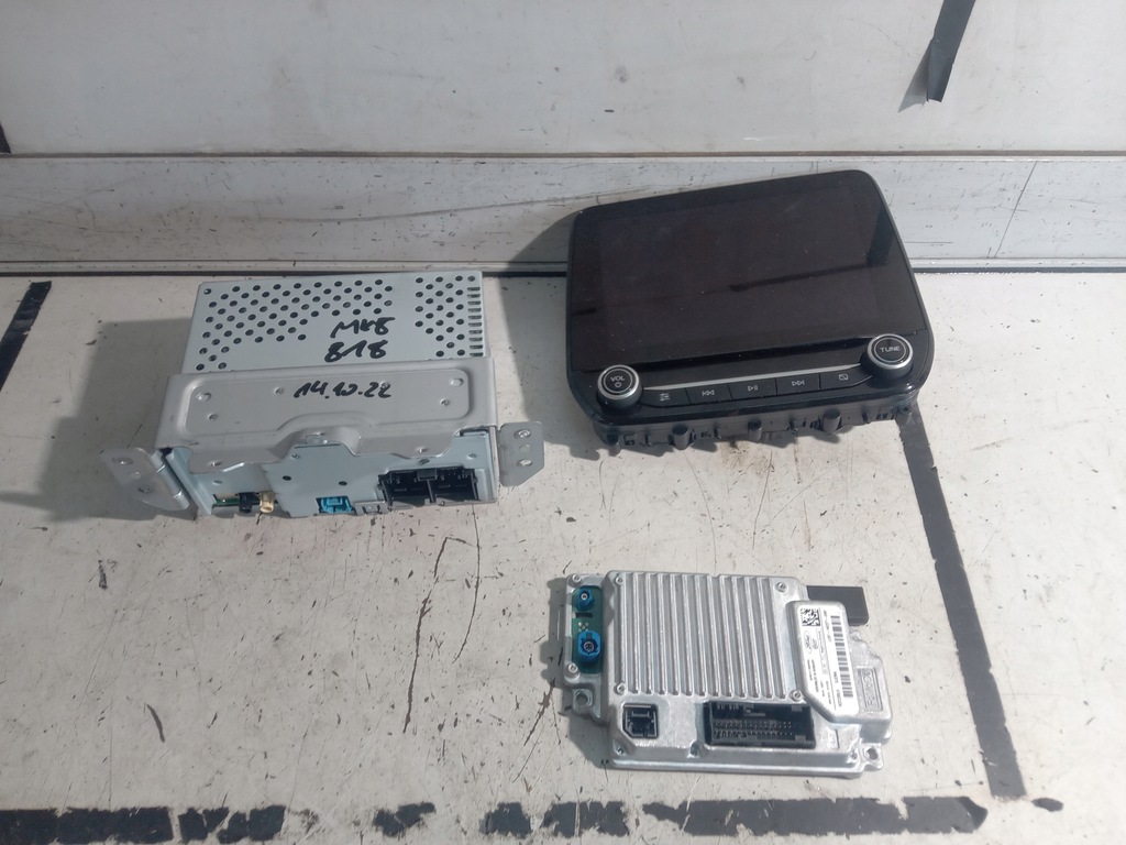 фото №1, Ford fiesta mk8 радио навигация сенсорный