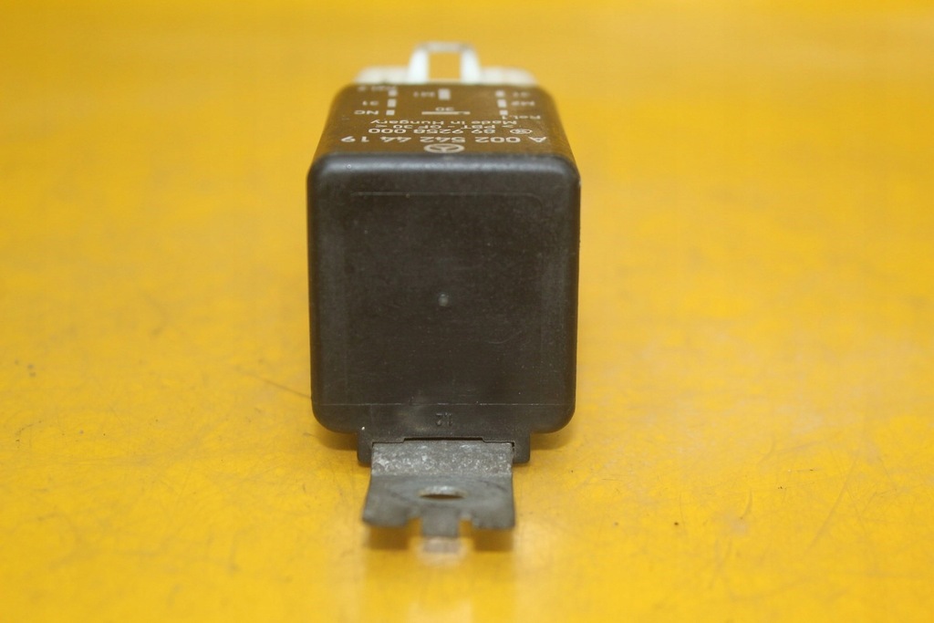 фото №9, Реле блок керування вентилятора mercedes w639 a6398200254