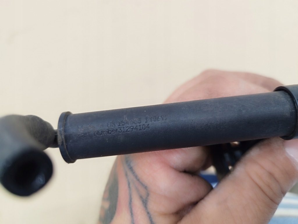 Омивач + заглушка ліхтарі  volvo s40 2 v50 рестайлінг  2007-2012 правий Оригінал