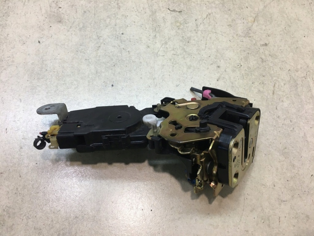 фото №3, Замок дверь правый задняя legacy iii 2 pin