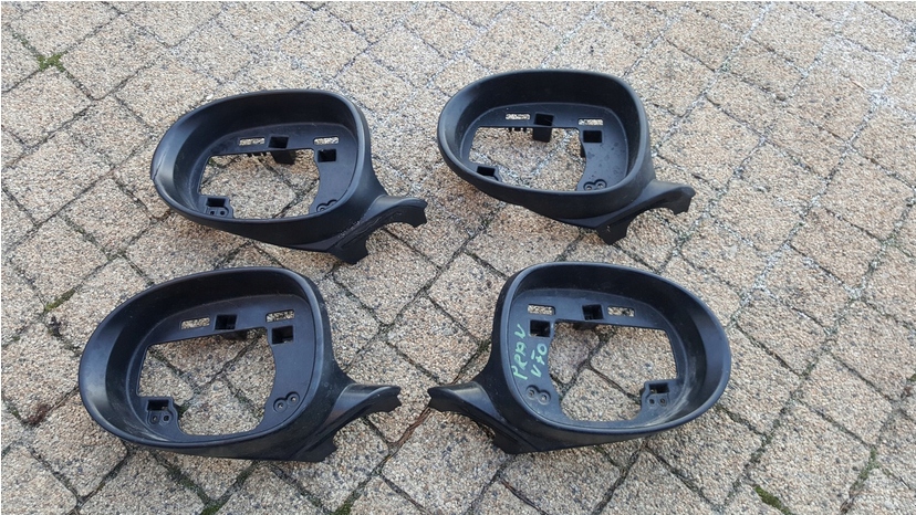 фото №1, Honda civic ufo viii 06-11r. дзеркало рамка права