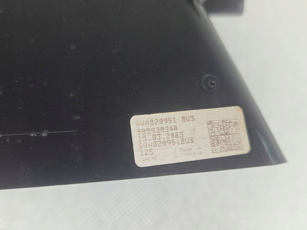 фото №9, Skoda fabia iv 6va решётка обдув средняя 6va820951