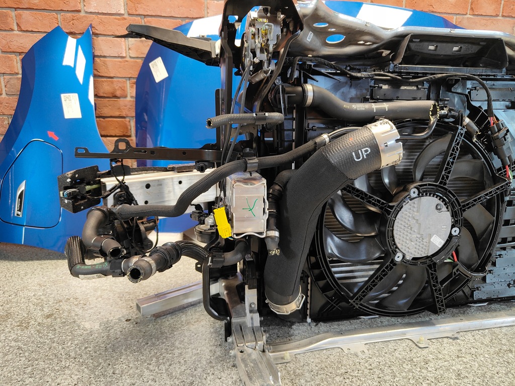 фото №15, Перед капот бампер лампа pas крыло bmw 2 u06 m набор c31 230e гибрид