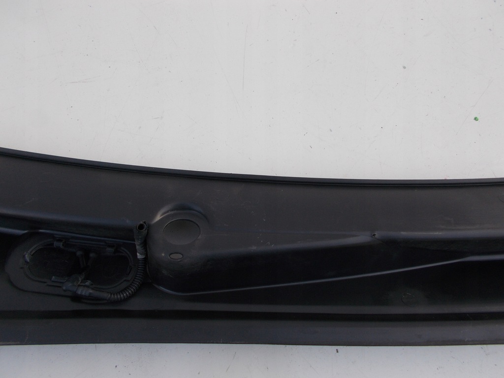 фото №10, Жабо пластиковый audi a3 8p 8p1819415a 2003-2012r