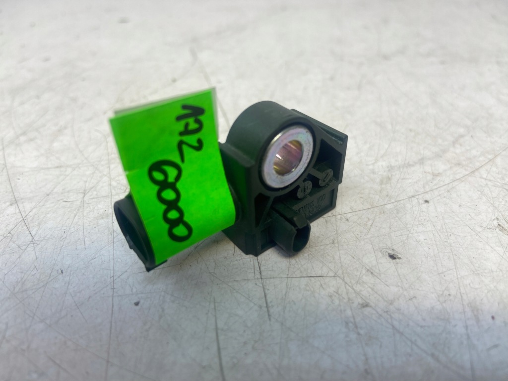 Mercedes датчик датчик ударний a1729056000 Зі Шроту